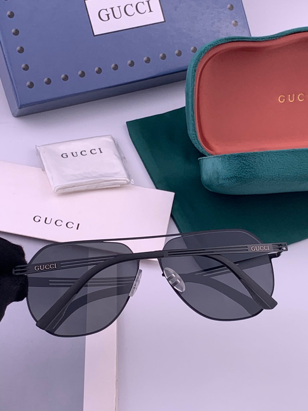 Gucci G911 Polarized Fashion Gold Lens Sunglasses for Men & Women - detail image 6