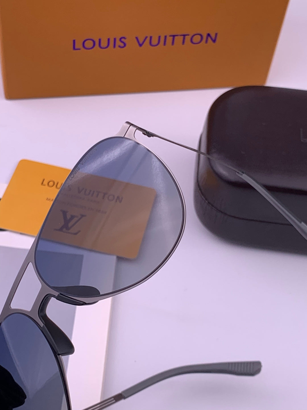 Louis Vuitton L199 Fashion Gold Lens Sunglasses for Men & Women - detail image 4