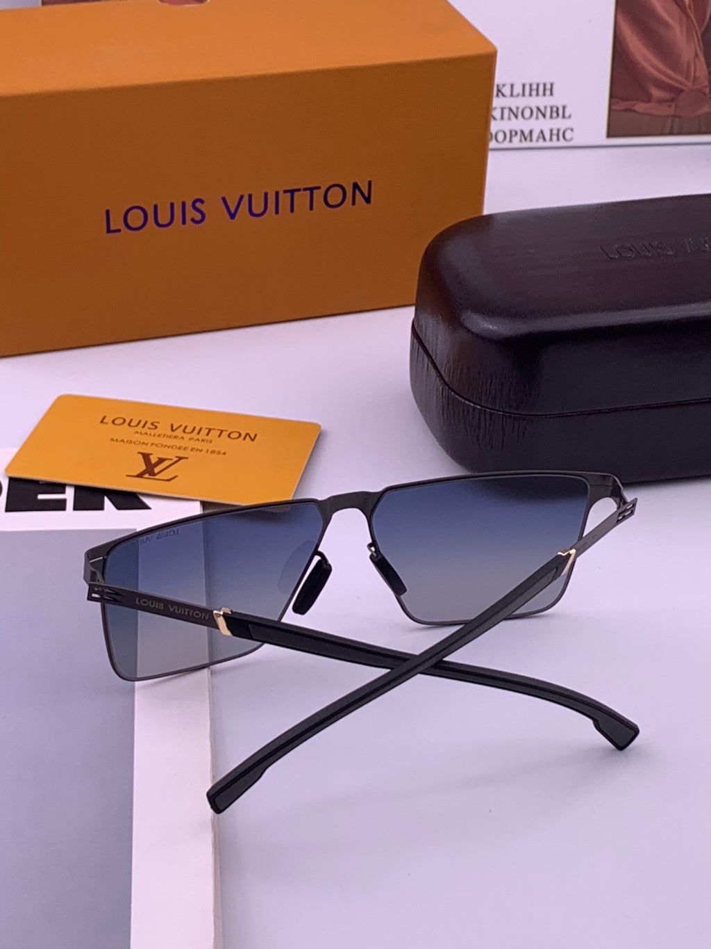Louis Vuitton L616 Fashion Brown Lens Sunglasses for Men & Women - detail image 5