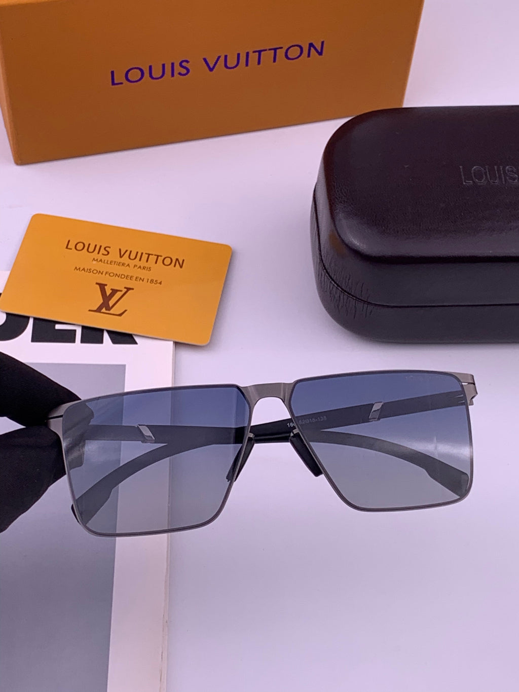 Louis Vuitton L616 Fashion Brown Lens Sunglasses for Men & Women