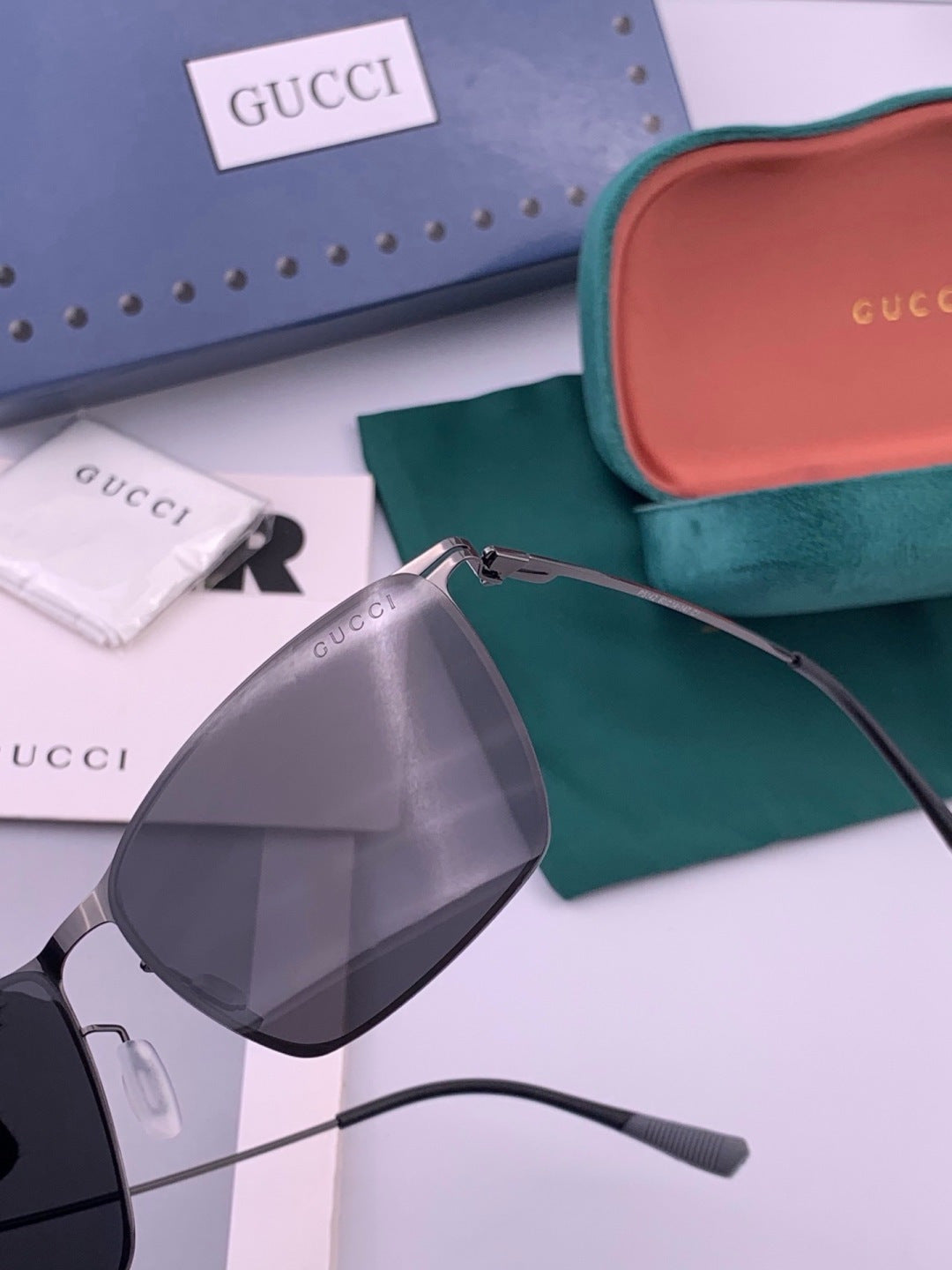 Gucci G2514 Fashion Black Lens Sunglasses for Men & Women - 448878 - detail image 5