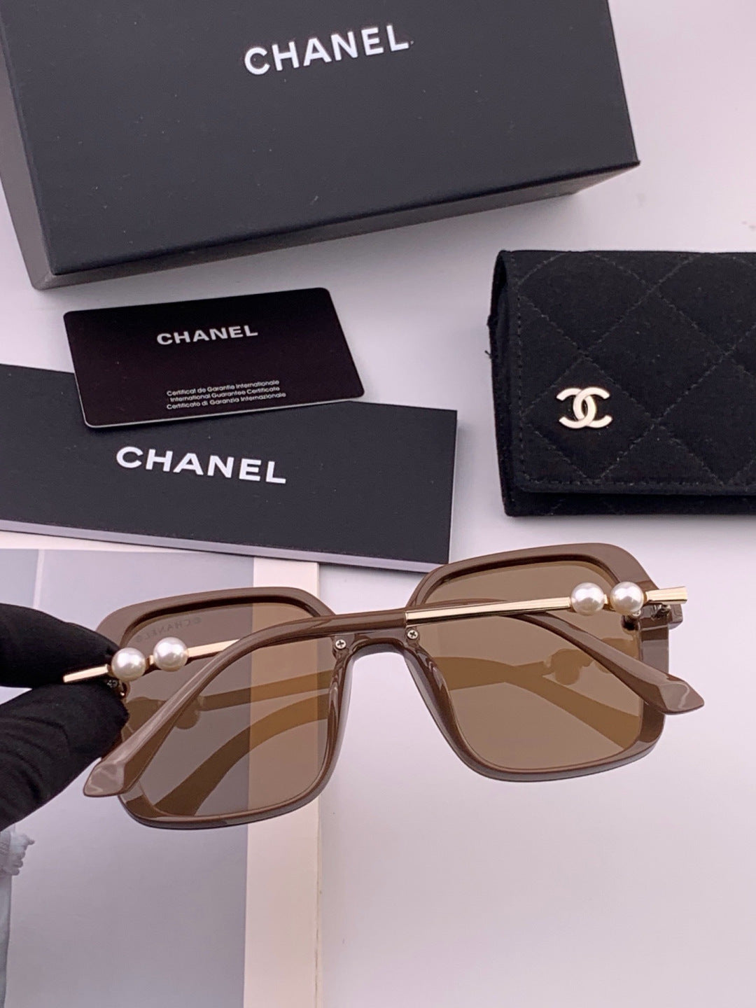 Chanel CH1910 Polarized Oversized Gold Lens Sunglasses for Men & Wome - 449036 - detail image 6