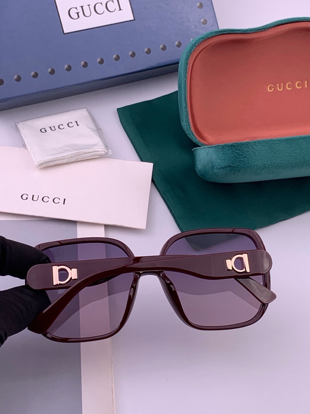 Gucci G0388 Round Red Lens Sunglasses for Men & Women - 448880 - detail image 5