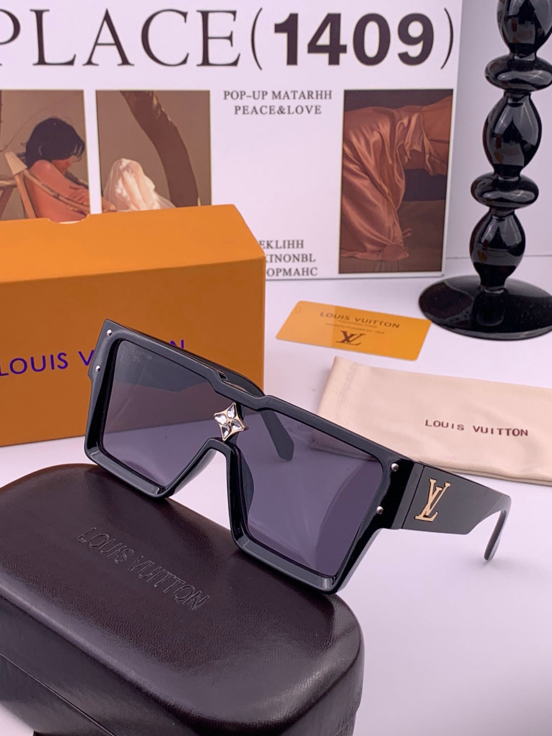 Louis Vuitton L7600 Square Black Lens Sunglasses for Women - 448507 - detail image 2