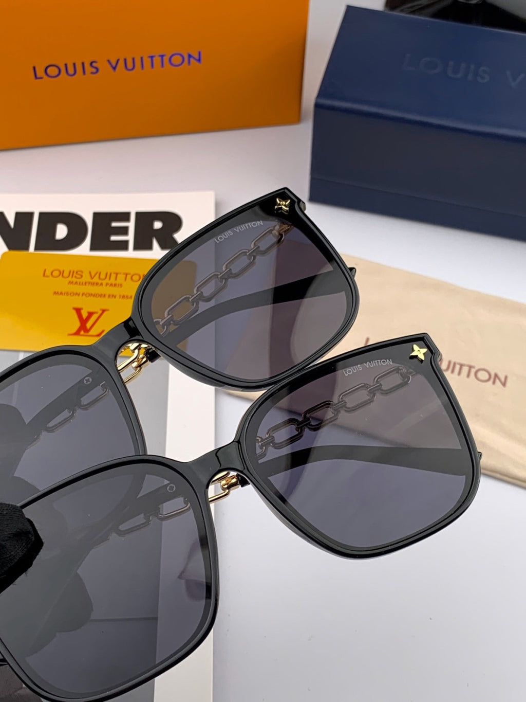 Louis Vuitton L8233 Oversized Red Lens Sunglasses for Men & Women - detail image 3