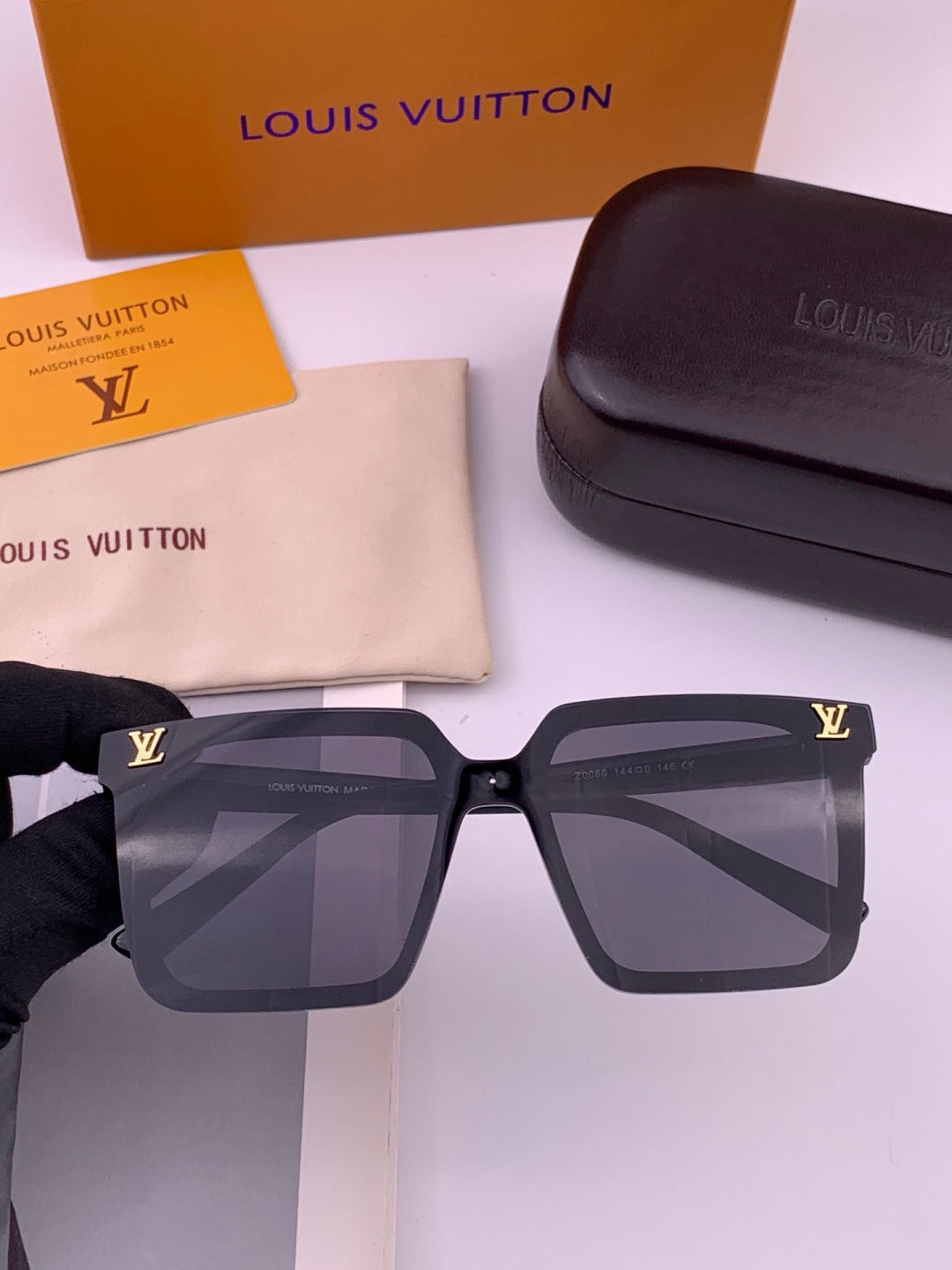 Louis Vuitton L6006 Oversized Black Lens Sunglasses for Men & Women - 448484