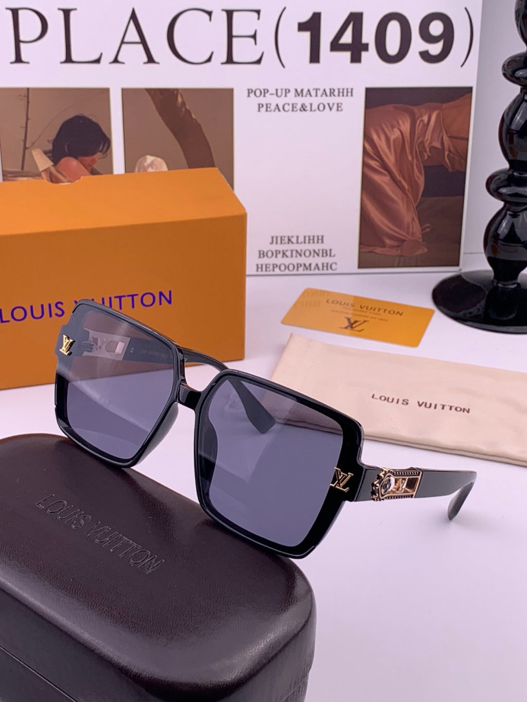 Louis Vuitton L77004 Oversized Blue Lens Sunglasses for Men & Women - 448493 - detail image 2