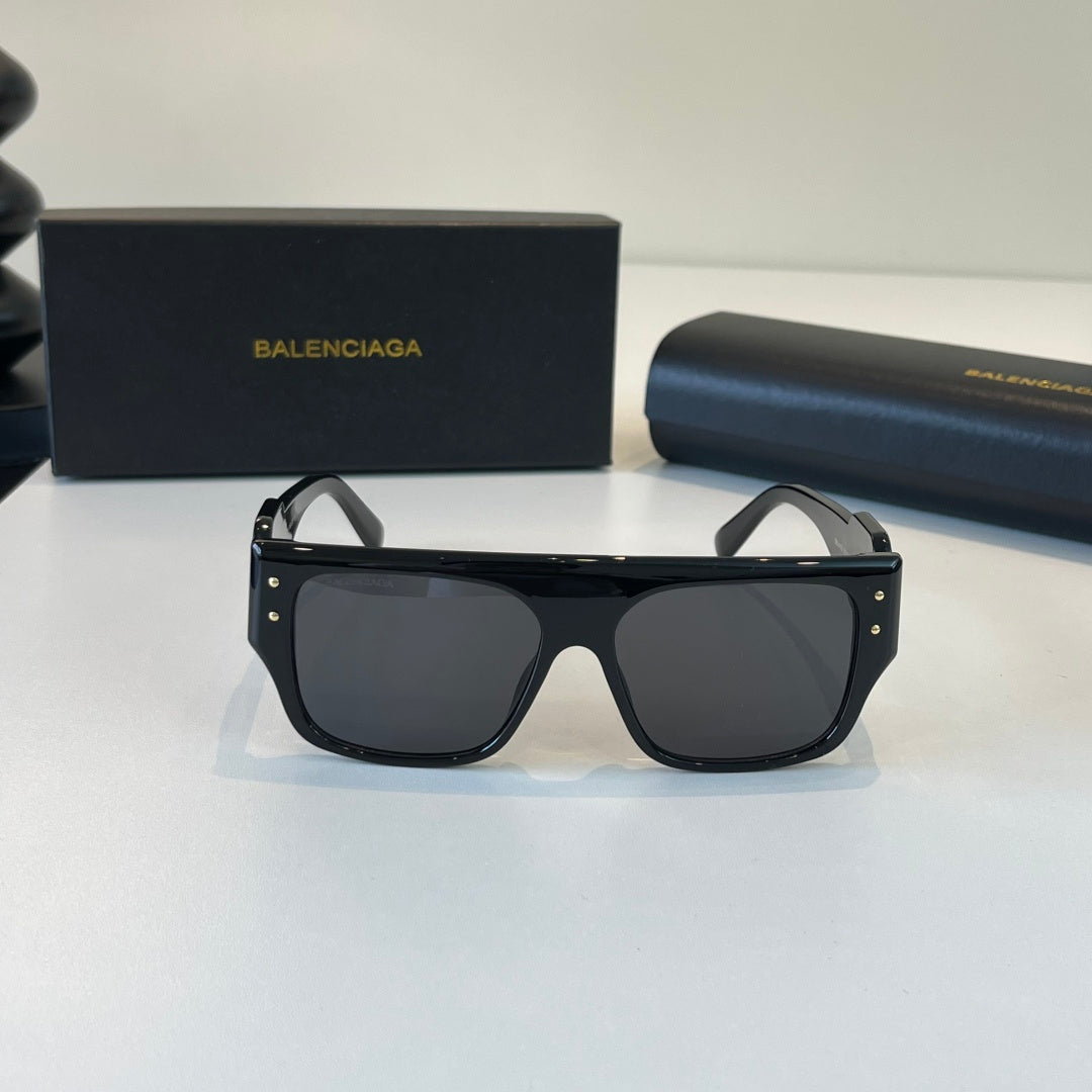 Balenciaga Rectangular Black Lens Sunglasses for Men & Women - 449655 - detail image 2