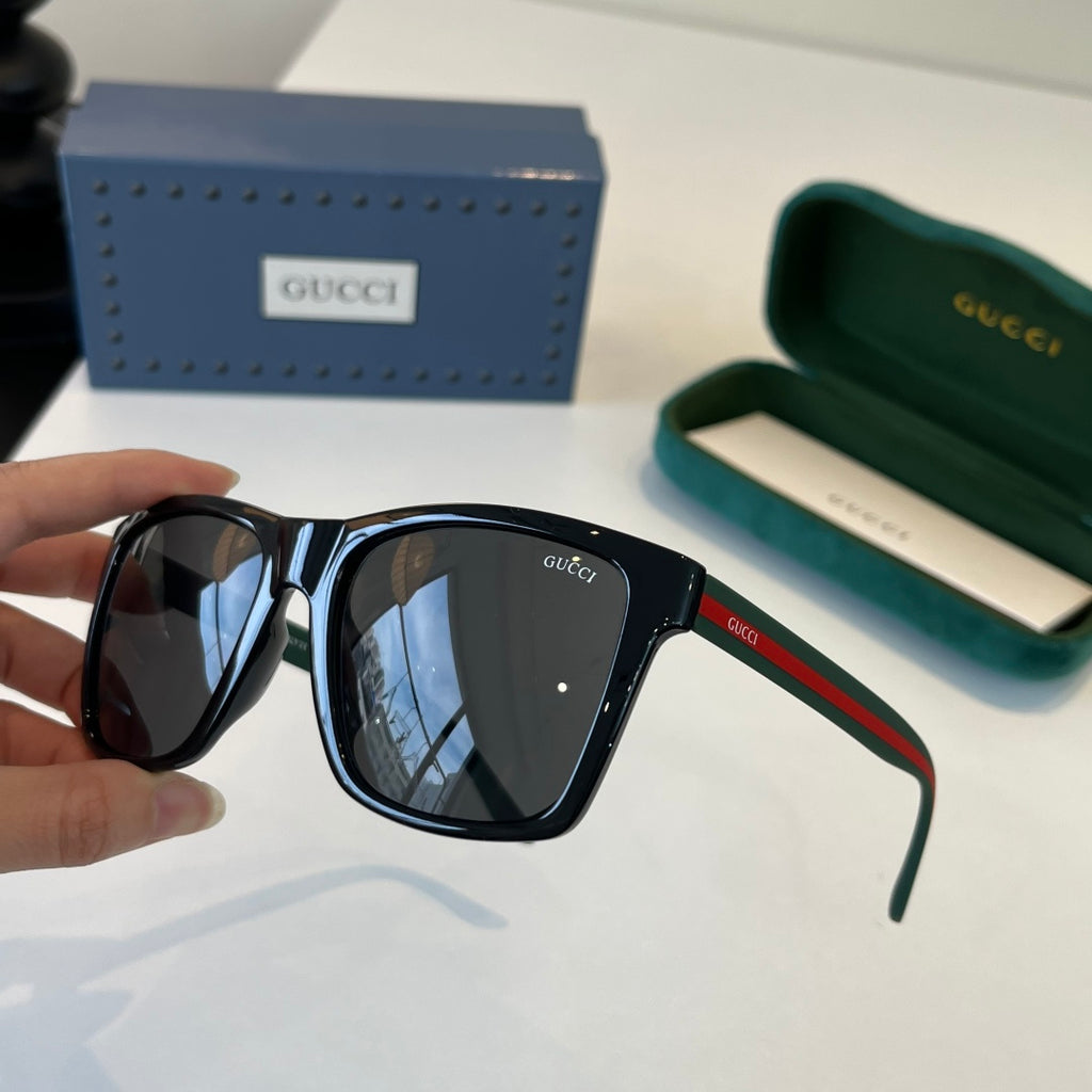 Gucci Fashion Black Lens Sunglasses for Men & Women - 448771 - detail image 4