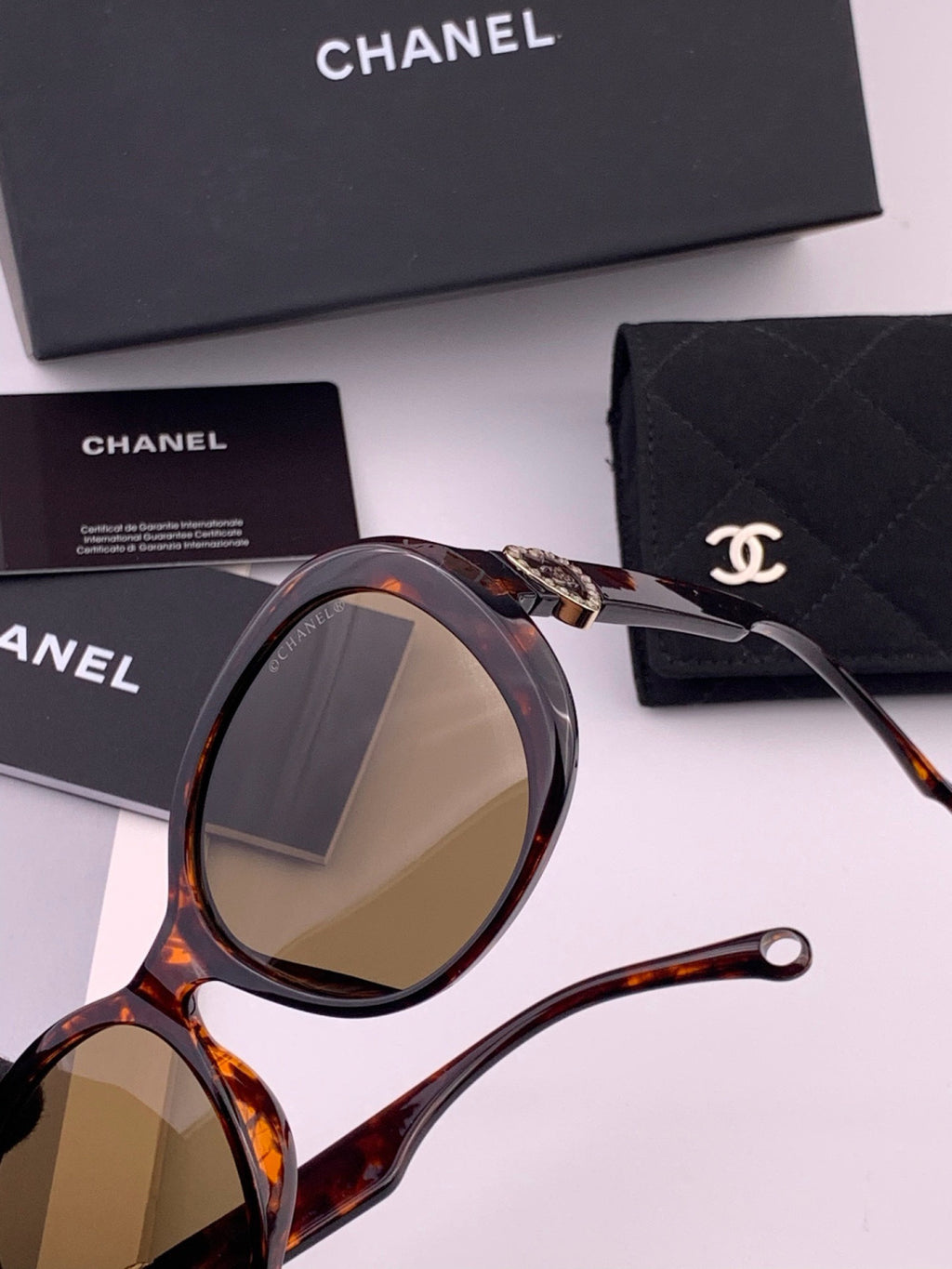 Chanel CH6788 Polarized Oversized Black Lens Sunglasses for Men & Wom - 448985 - detail image 3