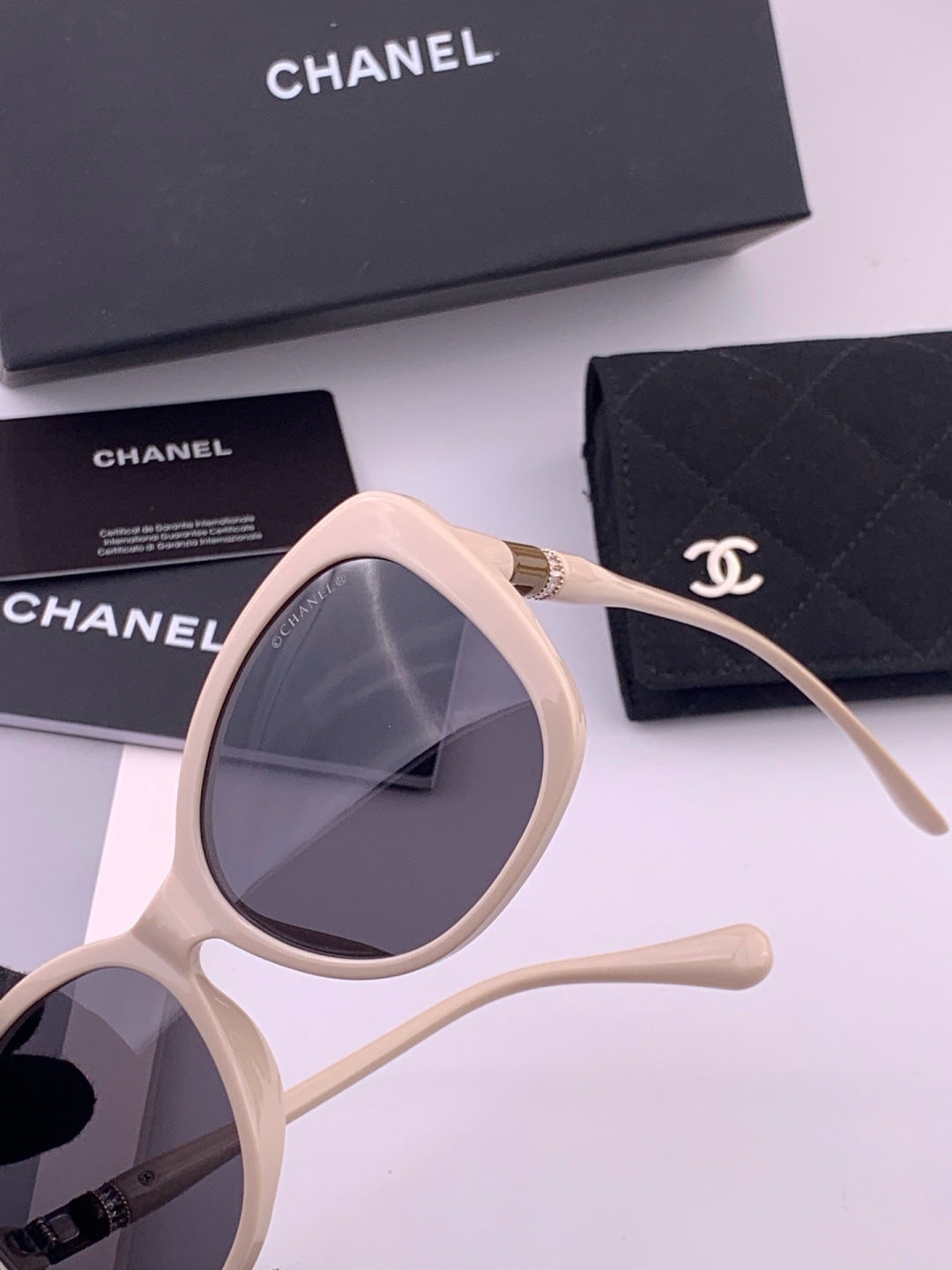 Chanel CH4907 Polarized Square Gray Lens Sunglasses for Women - 448964 - detail image 3