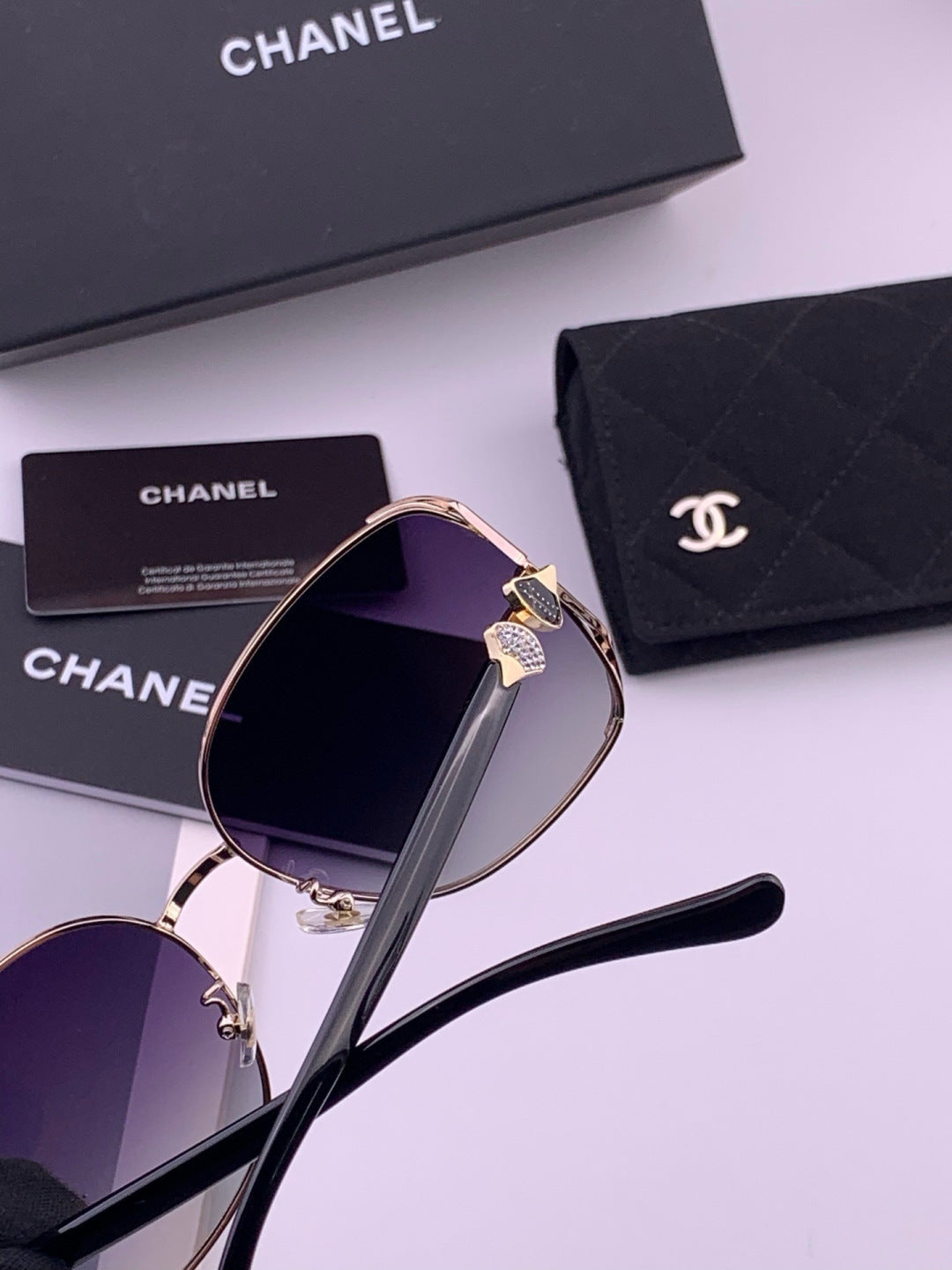 Chanel CH9914 Polarized Fashion Red Lens Sunglasses for Men & Women - 448965 - detail image 4