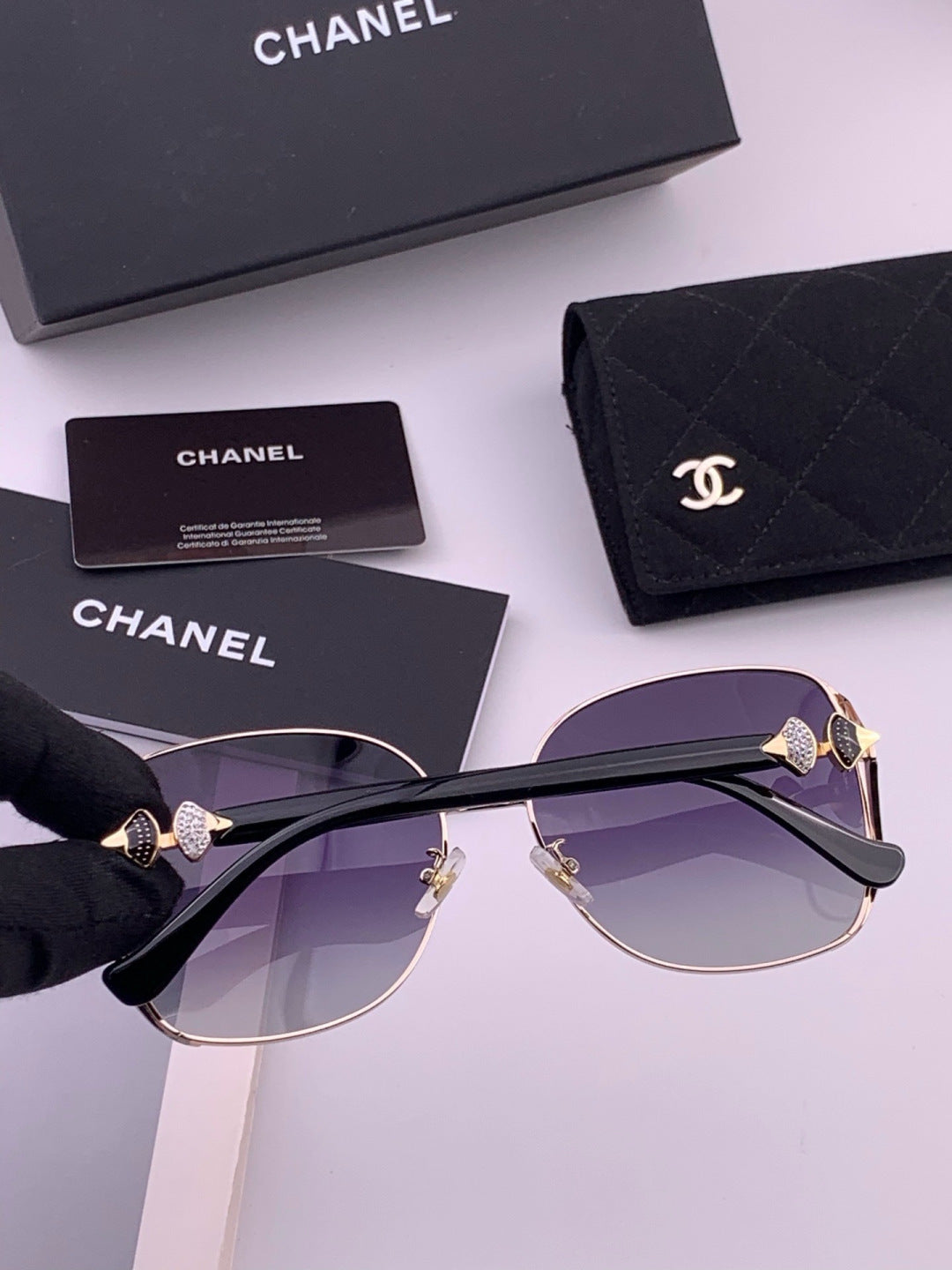 Chanel CH9914 Polarized Fashion Red Lens Sunglasses for Men & Women - 448965 - detail image 5