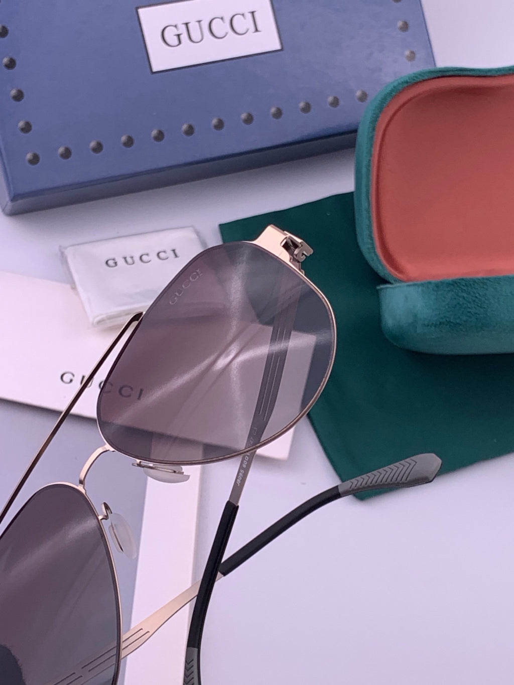 Gucci G5809 Polarized Fashion Gold Lens Sunglasses for Men & Women - detail image 4
