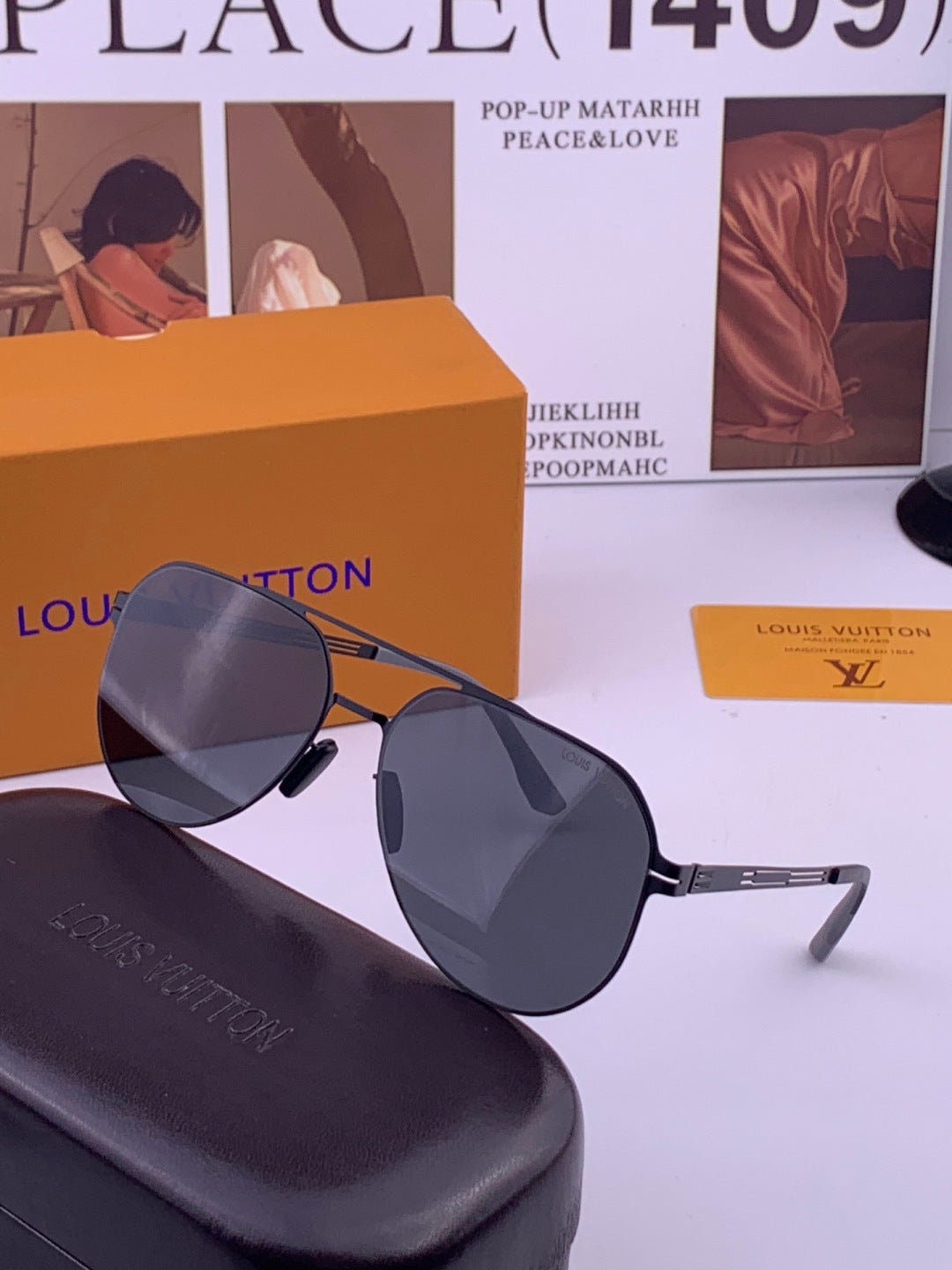 Louis Vuitton L39 Fashion Gold Lens Sunglasses for Men & Women - 448563 - detail image 2
