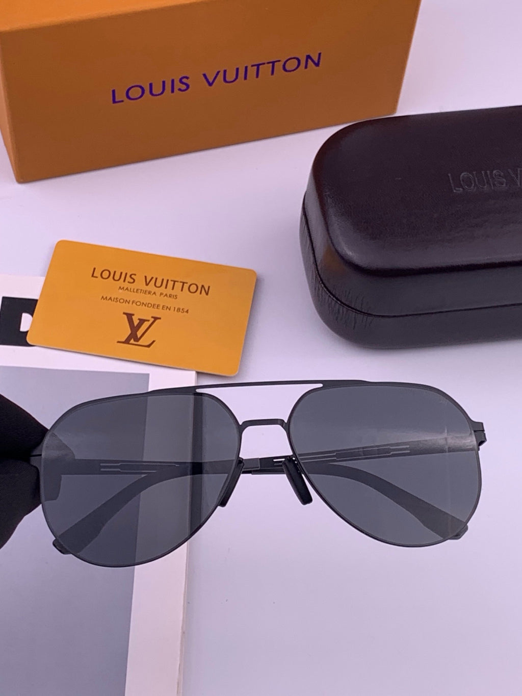 Louis Vuitton L39 Fashion Gold Lens Sunglasses for Men & Women - 448563