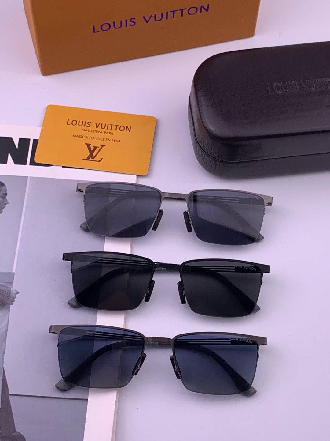 Louis Vuitton L510 Fashion Gold Lens Sunglasses for Men & Women - 448567 - detail image 7