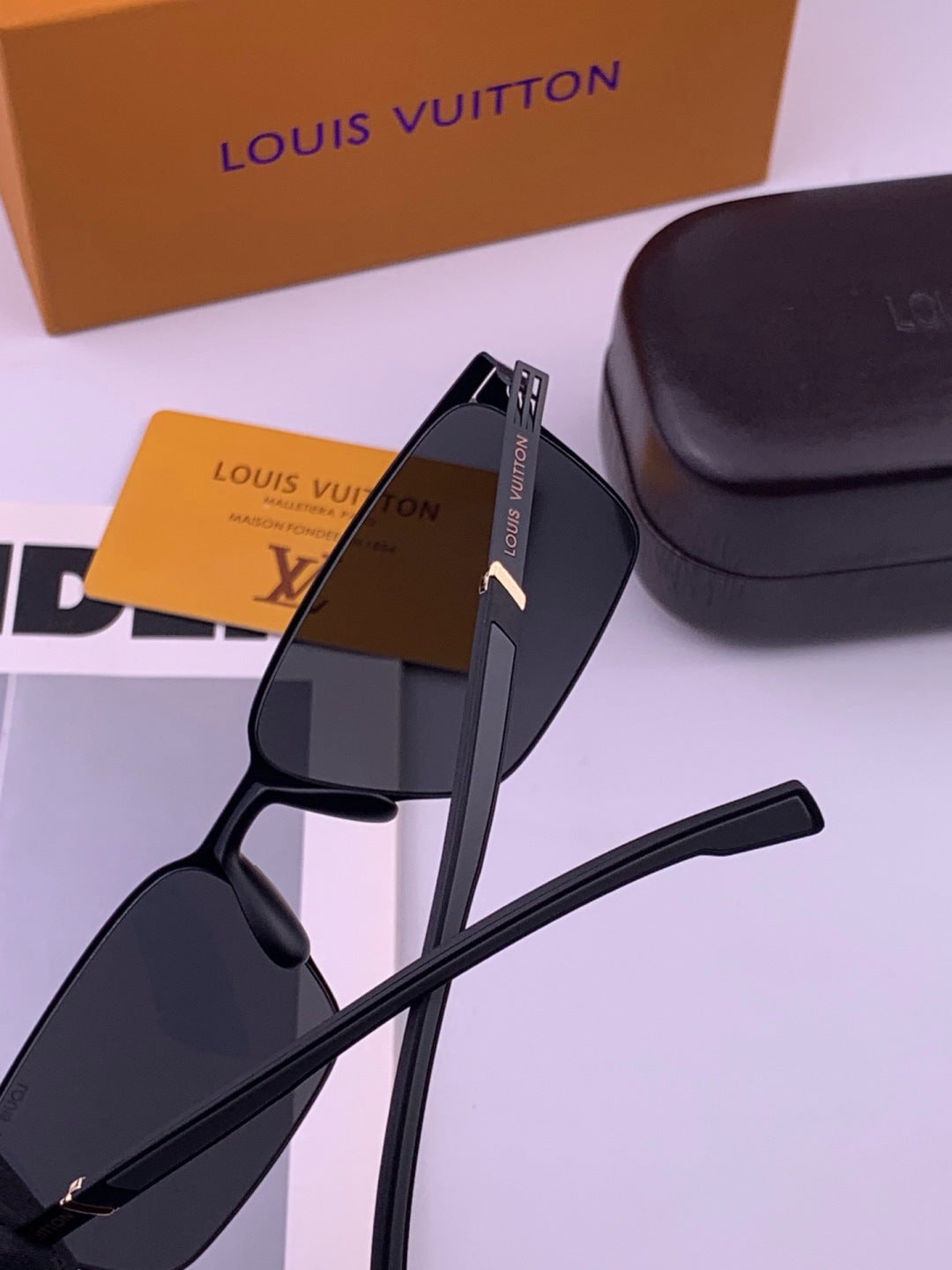 Louis Vuitton L316 Fashion Gold Lens Sunglasses for Men & Women - 448569 - detail image 5