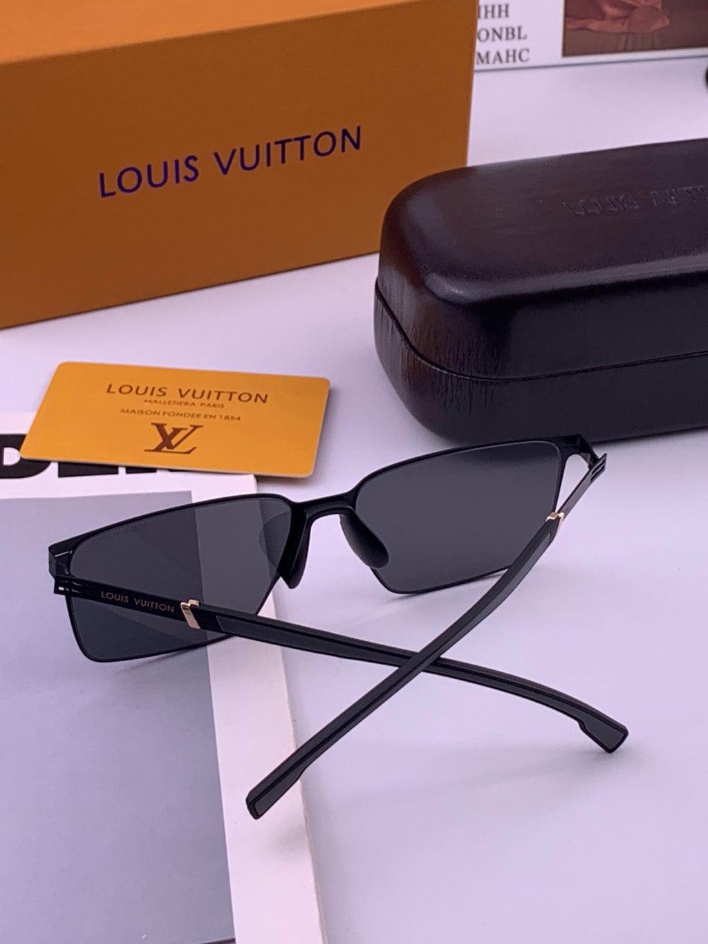 Louis Vuitton L316 Fashion Gold Lens Sunglasses for Men & Women - 448569 - detail image 6