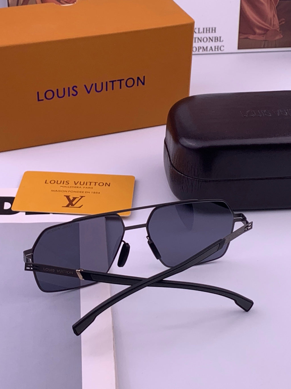 Louis Vuitton L313 Fashion Gold Lens Sunglasses for Men & Women - detail image 6