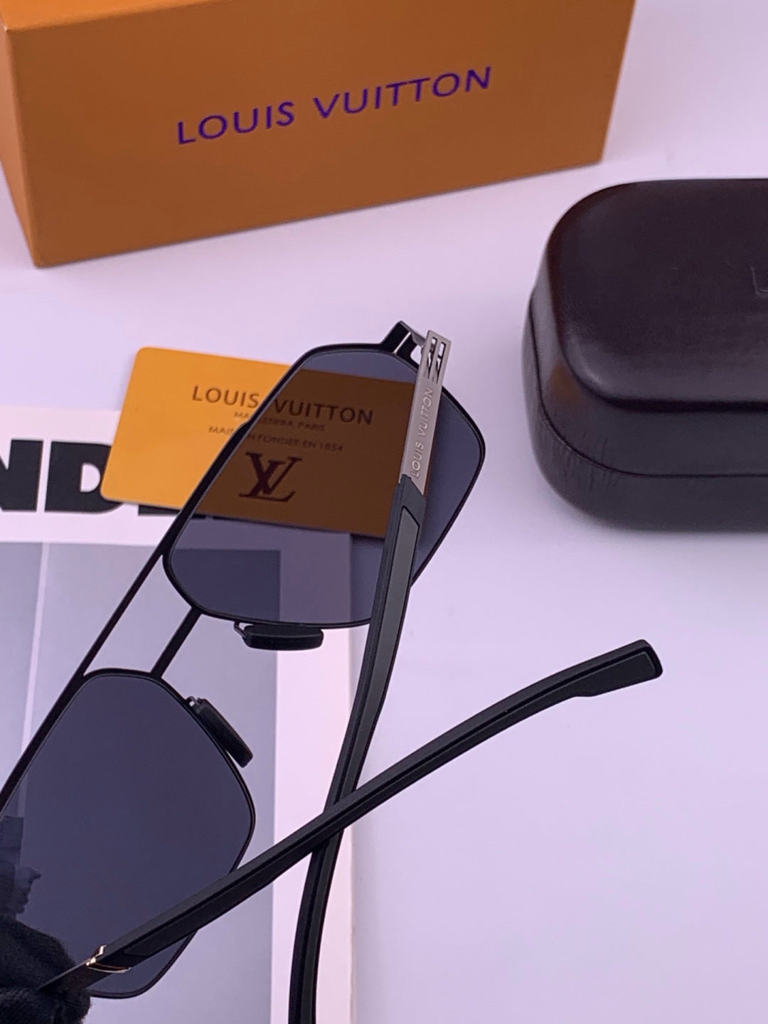 Louis Vuitton L313 Fashion Gold Lens Sunglasses for Men & Women - detail image 5