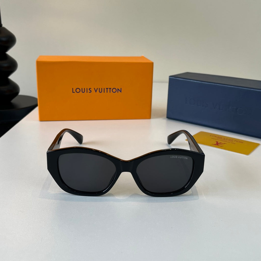Louis Vuitton Fashion Black Lens Sunglasses for Men & Women - 486272 - detail image 2