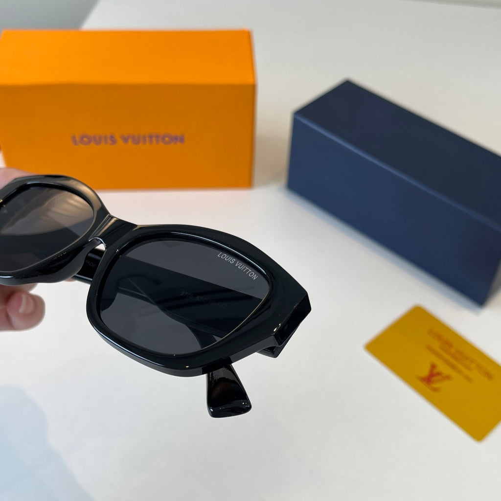 Louis Vuitton Fashion Black Lens Sunglasses for Men & Women - 486272 - detail image 5
