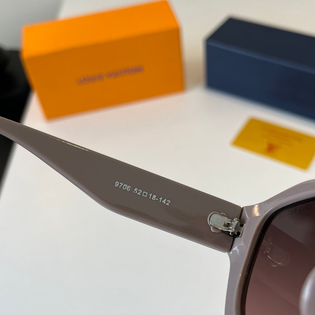 Louis Vuitton Fashion Black Lens Sunglasses for Men & Women - 486273 - detail image 8