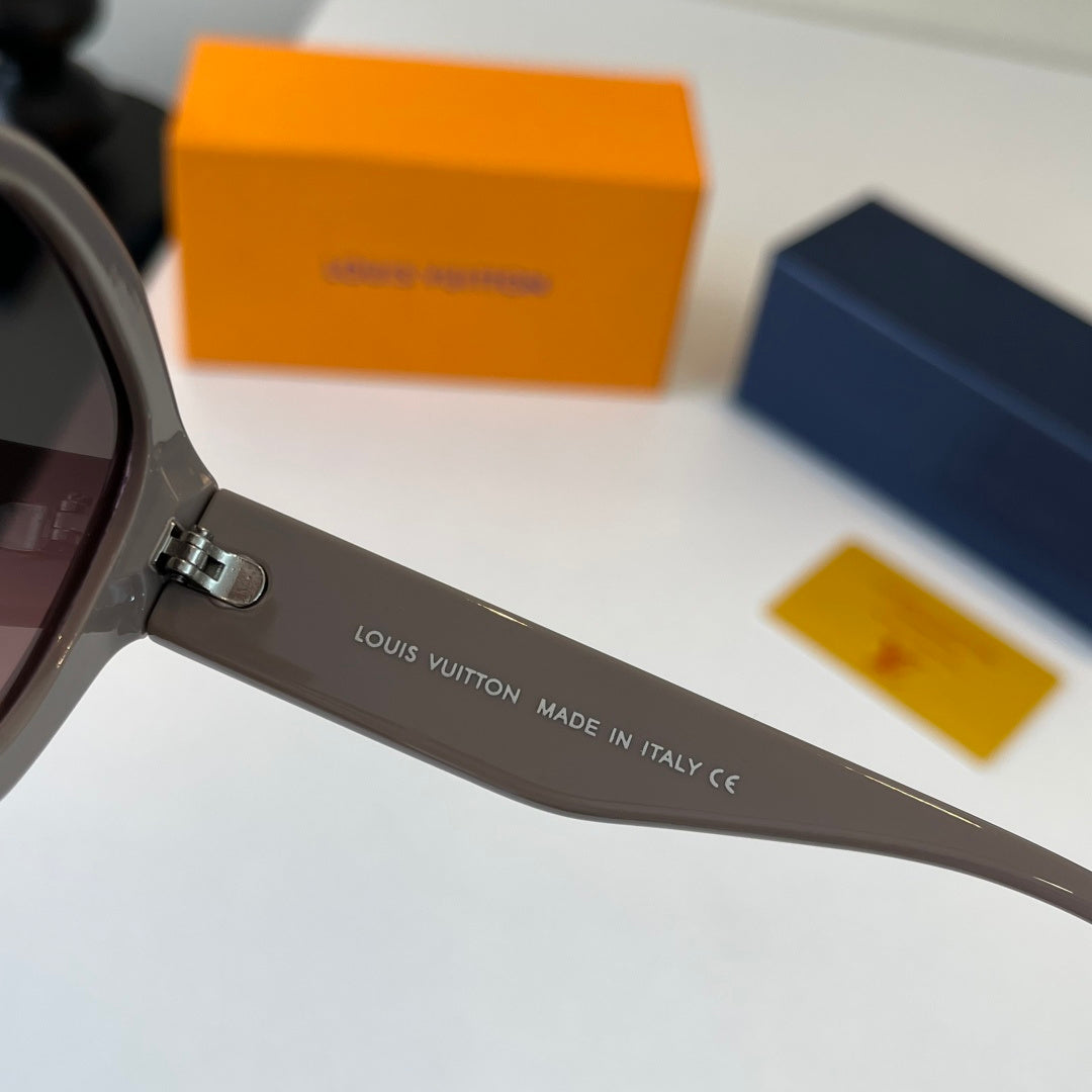 Louis Vuitton Fashion Black Lens Sunglasses for Men & Women - 486273 - detail image 9