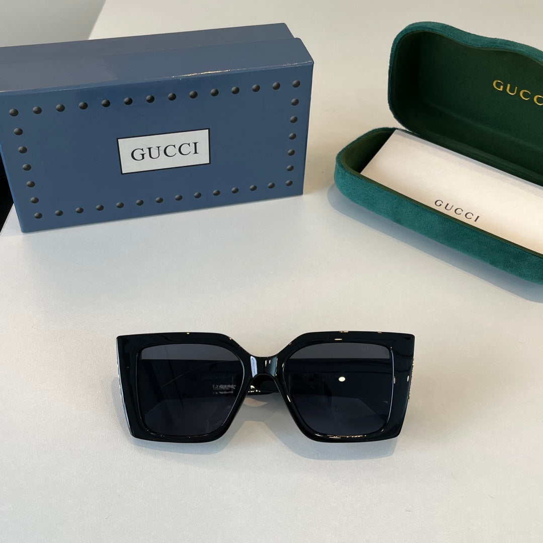 Gucci Fashion Black Lens Sunglasses for Men & Women - 486447 - detail image 4