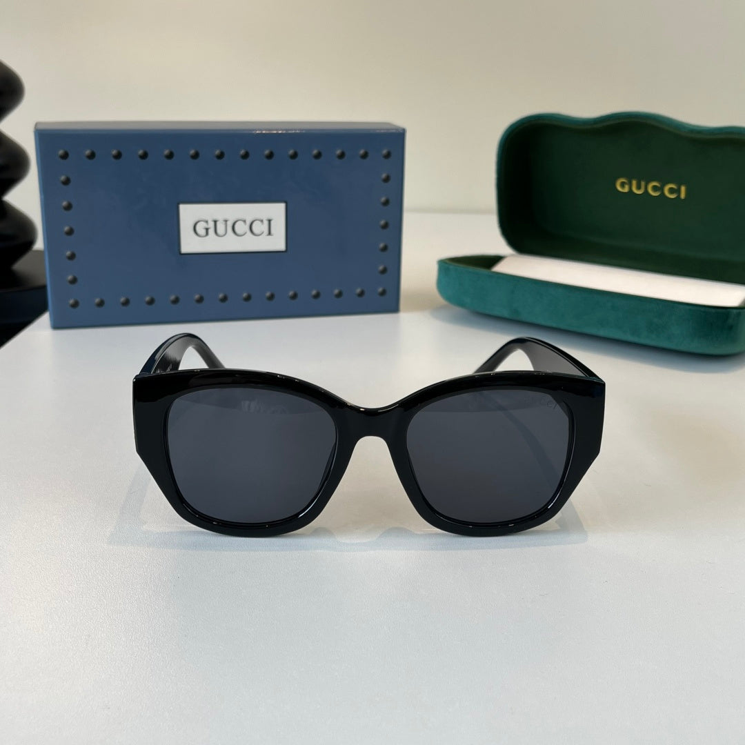 Gucci Fashion Black Lens Sunglasses for Men & Women - 486449 - detail image 2