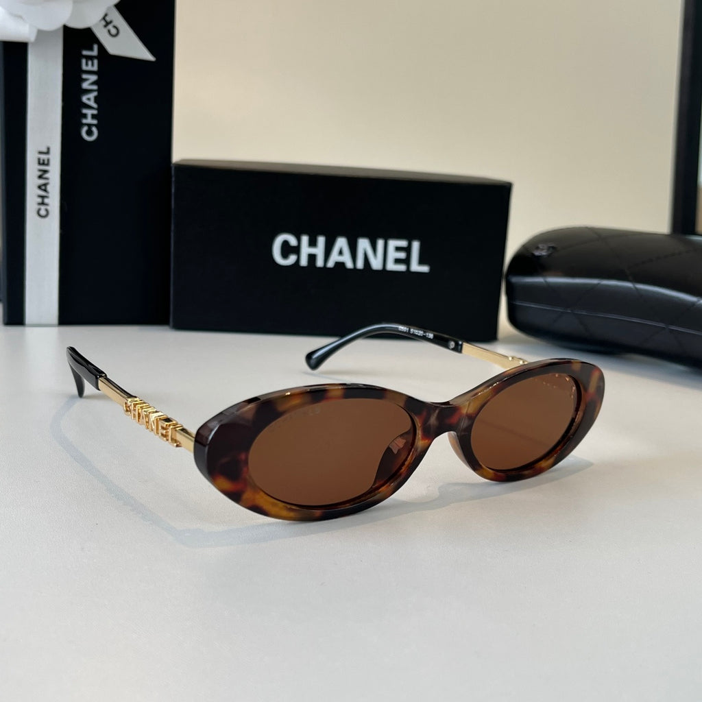 Chanel Fashion Black Lens Sunglasses for Men & Women - 486528