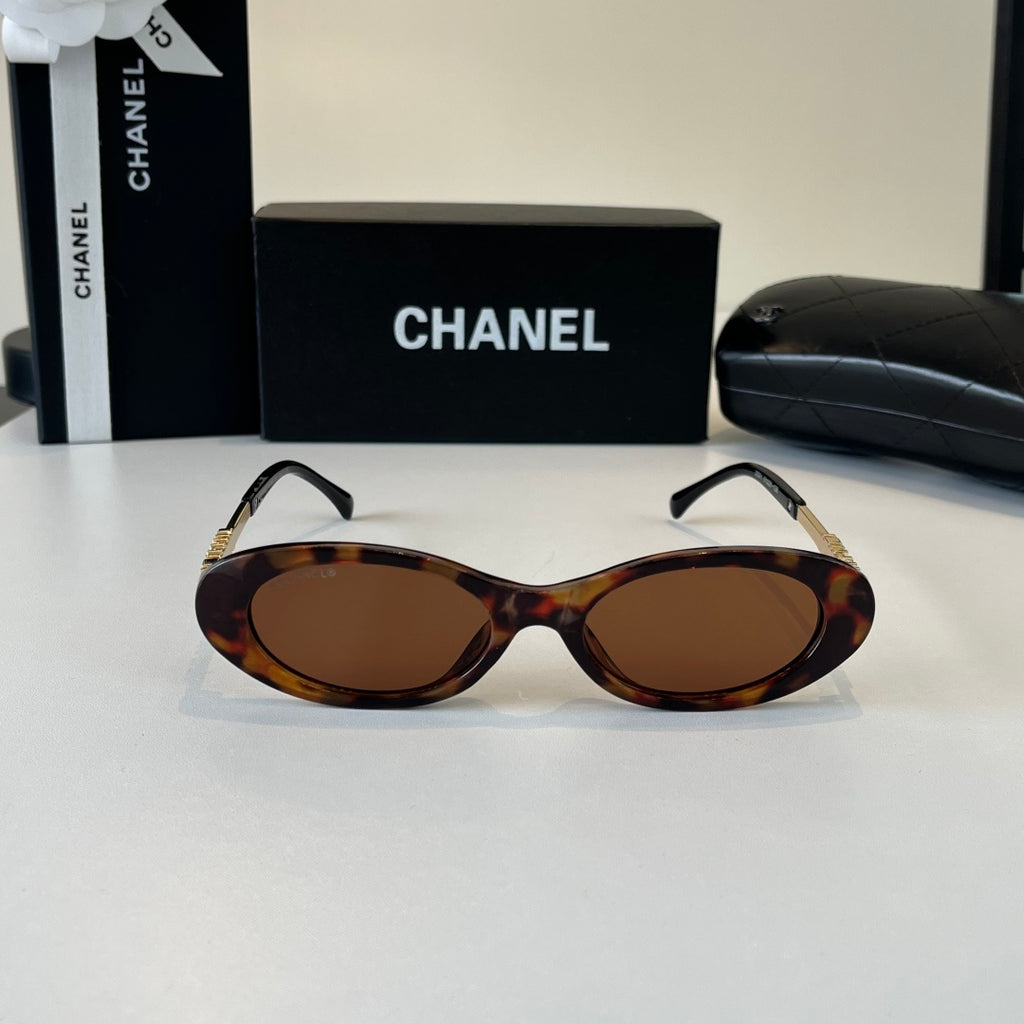 Chanel Fashion Black Lens Sunglasses for Men & Women - 486528 - detail image 2