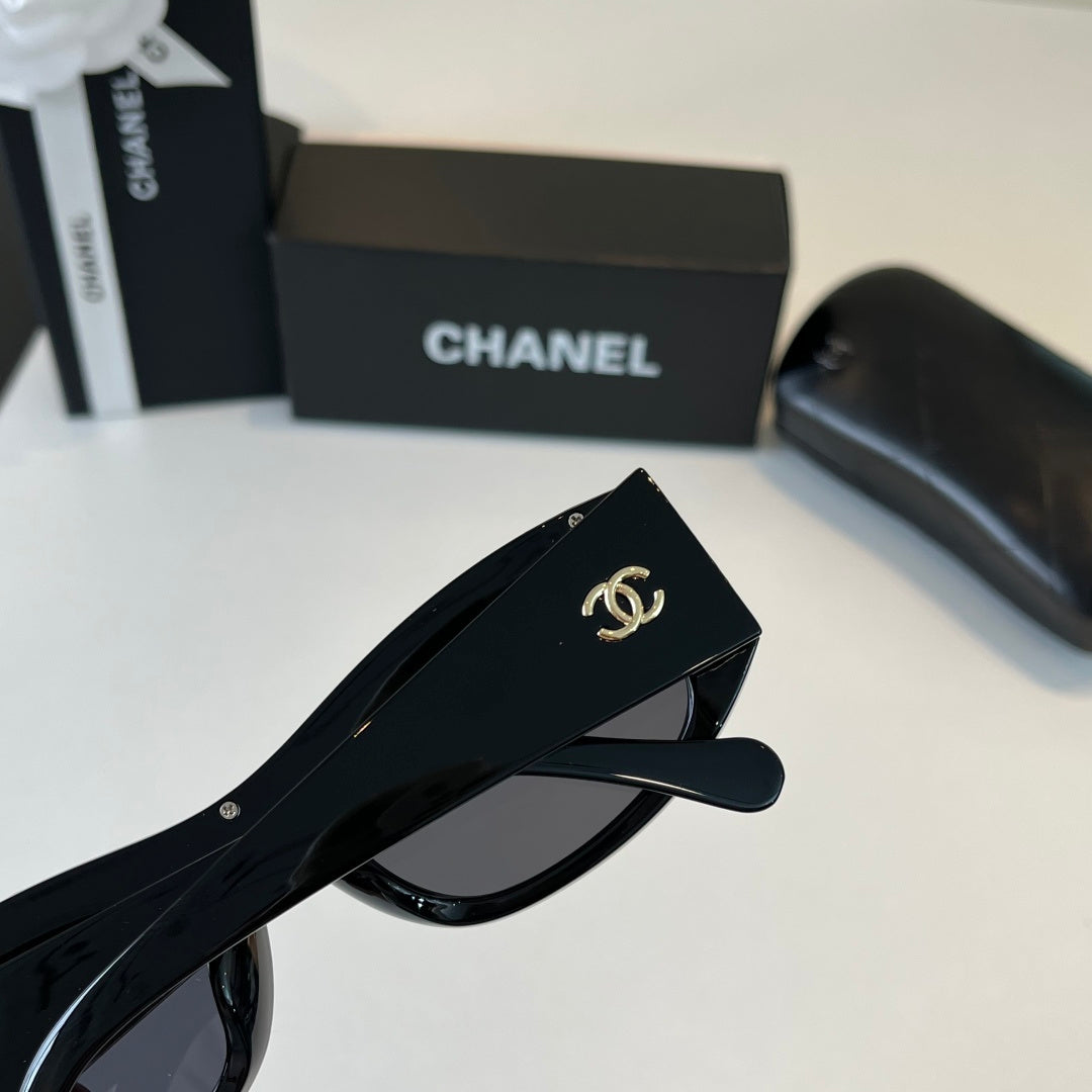 Chanel Fashion Black Lens Sunglasses for Men & Women - 486530 - detail image 7