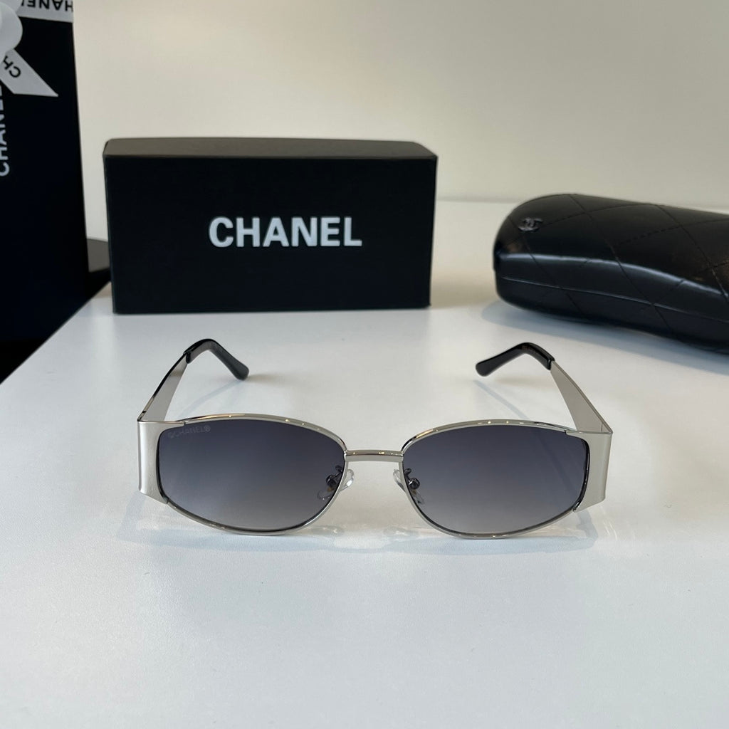 Chanel Oversized Silver Lens Sunglasses for Men & Women - 486535 - detail image 2