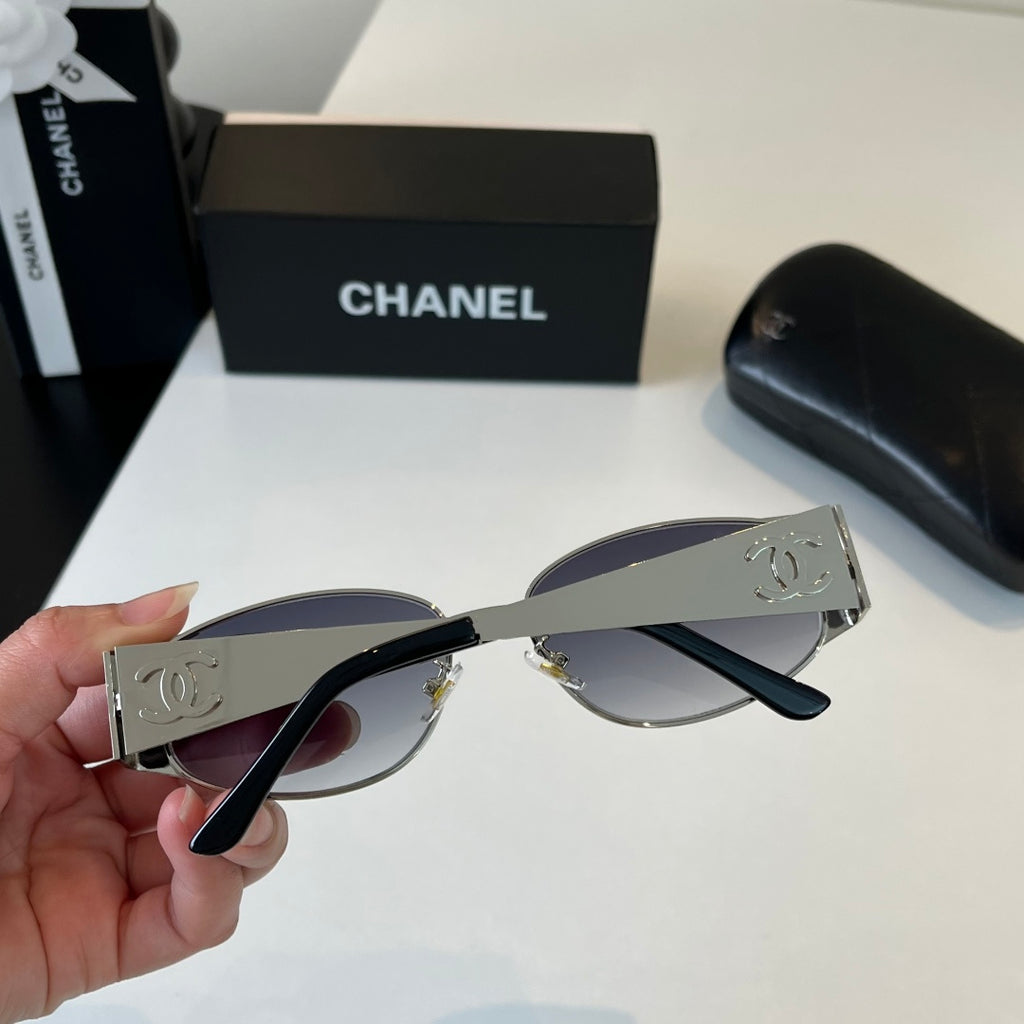 Chanel Oversized Silver Lens Sunglasses for Men & Women - 486535 - detail image 8
