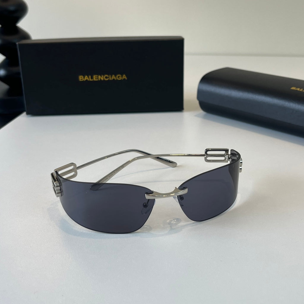 Balenciaga Rectangular Silver Lens Sunglasses for Men & Women - 487540 - detail image 4