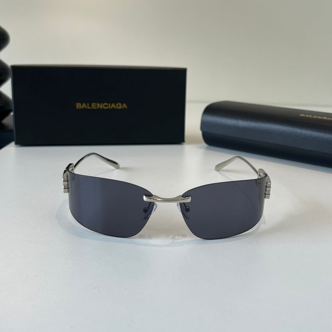 Balenciaga Rectangular Silver Lens Sunglasses for Men & Women - 487540 - detail image 2
