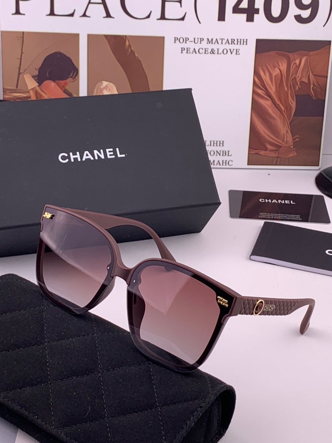 Chanel CH5292 Polarized Round Black Lens Sunglasses for Men & Women - detail image 2