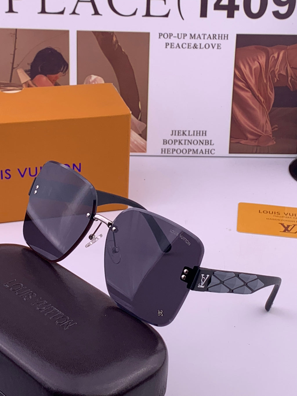 Louis Vuitton L1550 Square Gold Lens Sunglasses for Men & Women - detail image 2