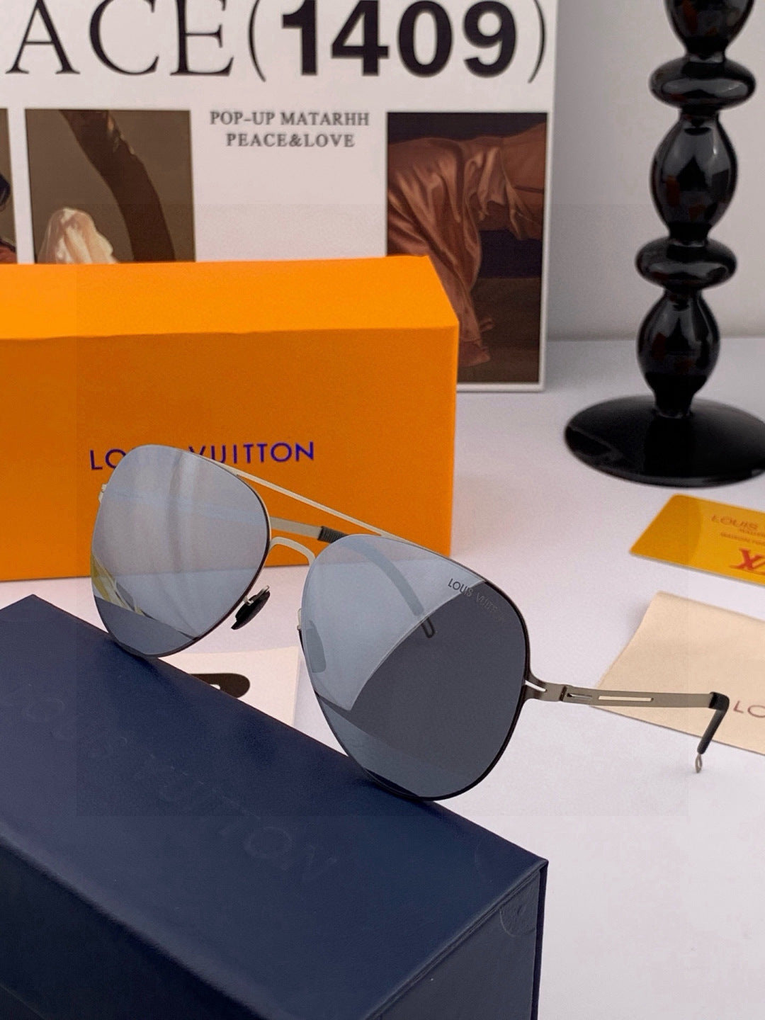 Louis Vuitton L1862 Fashion Red Lens Sunglasses for Men & Women - 464748 - detail image 5
