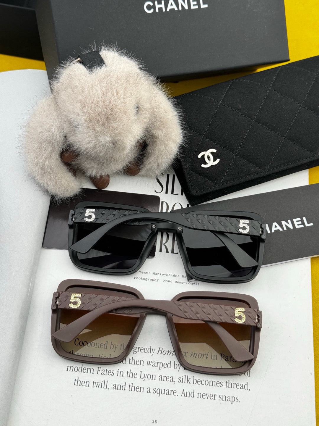 Chanel CH2305 Fashion Black Lens Sunglasses for Men & Women - 465218 - detail image 4