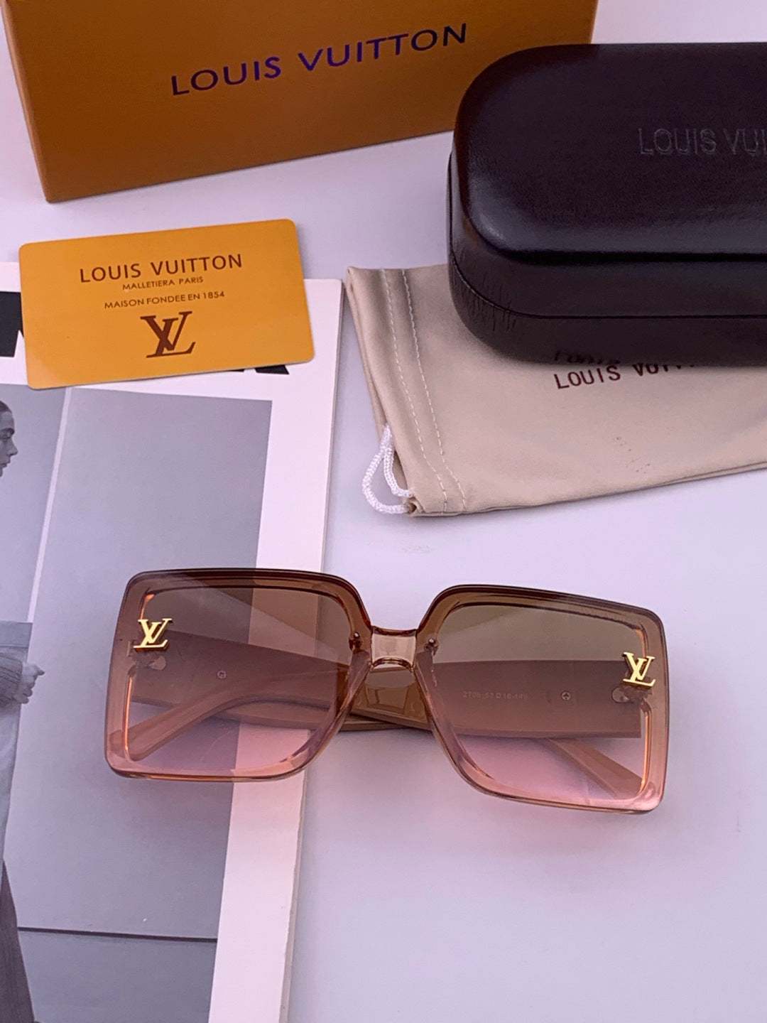 Louis Vuitton L8270 Square Black Lens Sunglasses for Men & Women - 464807 - detail image 7