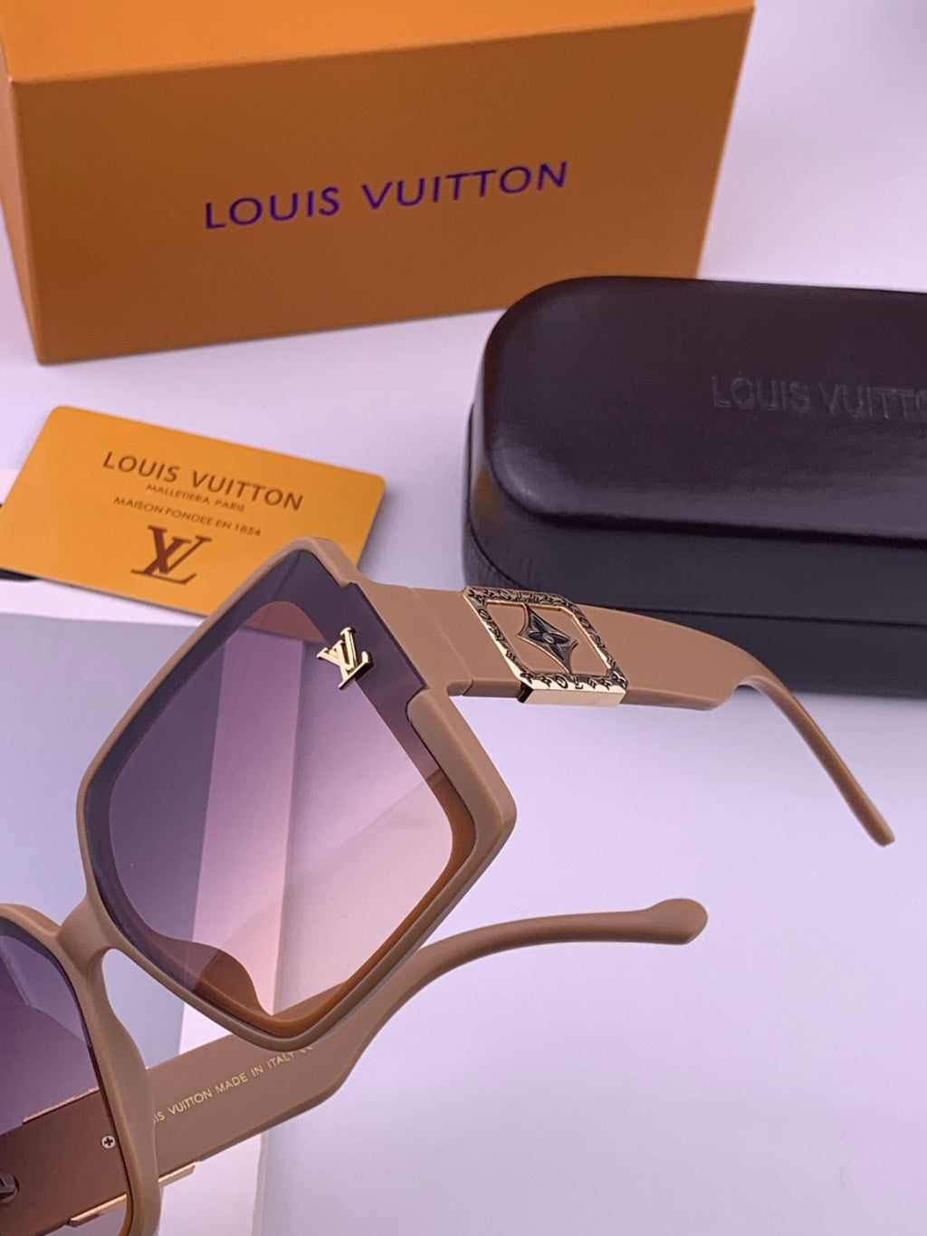 Louis Vuitton L97003 Square Black Lens Sunglasses for Men & Women - 464816 - detail image 3