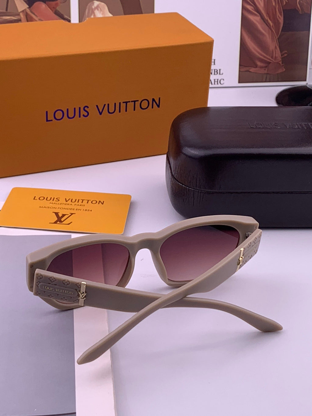 Louis Vuitton L17000 Square Black Lens Sunglasses for Men & Women - 464818 - detail image 5