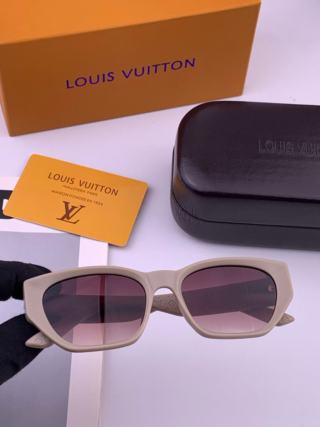 Louis Vuitton L17000 Square Black Lens Sunglasses for Men & Women - 464818