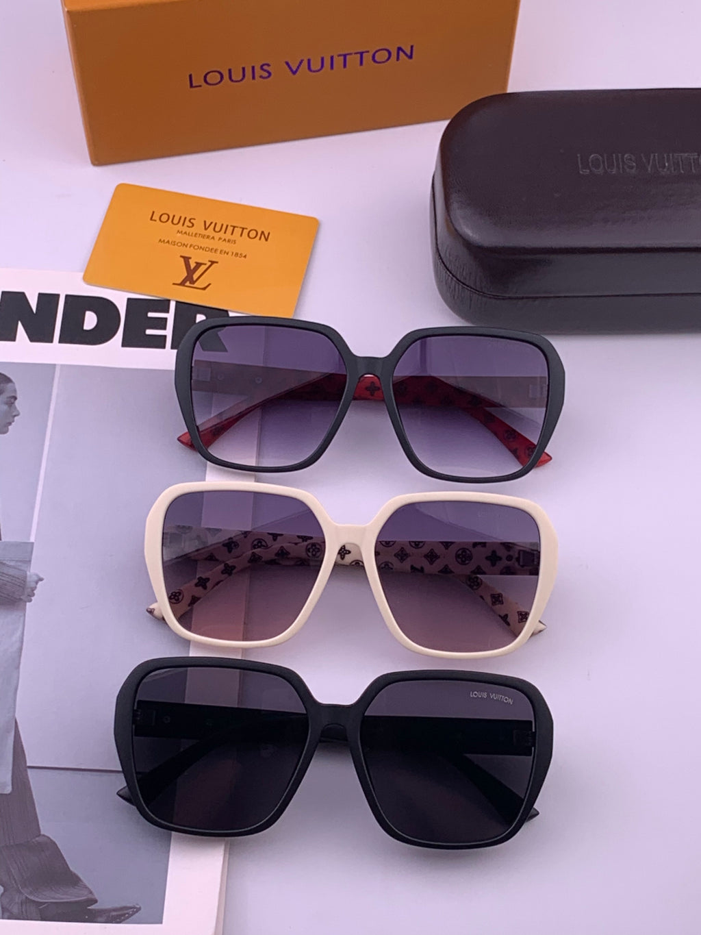 Louis Vuitton L3305 Square Black Lens Sunglasses for Men & Women - 464821 - detail image 8
