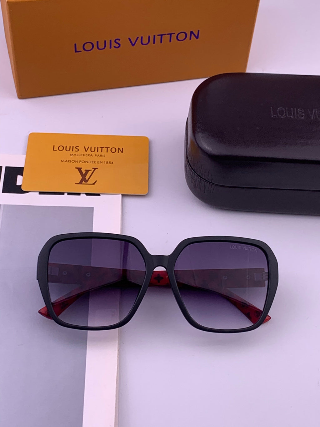 Louis Vuitton L3305 Square Gold Lens Sunglasses for Men & Women - 464621 - detail image 7