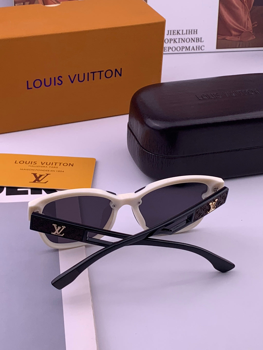 Louis Vuitton L7310 Square Brown Lens Sunglasses for Men & Women - 464623 - detail image 7