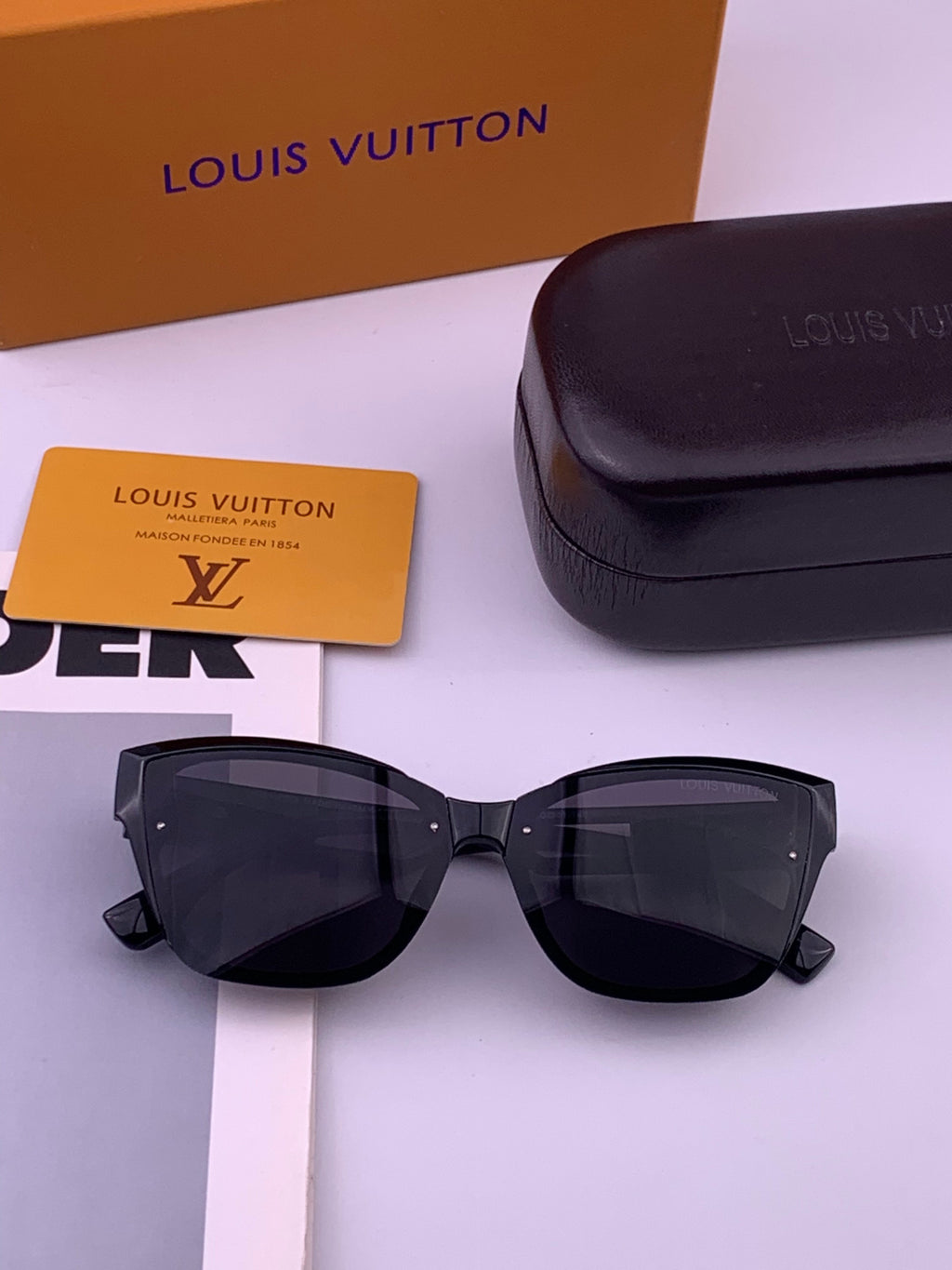 Louis Vuitton L7310 Square Gold Lens Sunglasses for Men & Women - 464624 - detail image 7